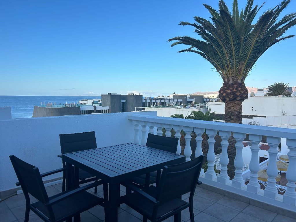 2 bedroom holiday let in Puerto del Carmen