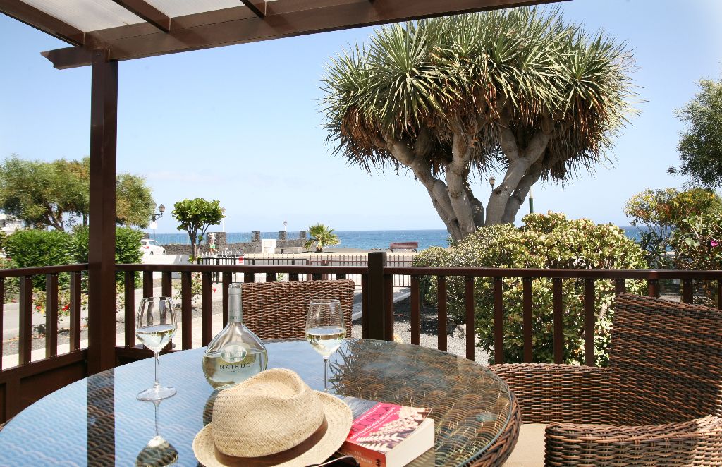 2 bedroom holiday let in Puerto del Carmen